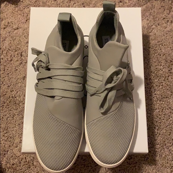 steve madden lancer gray